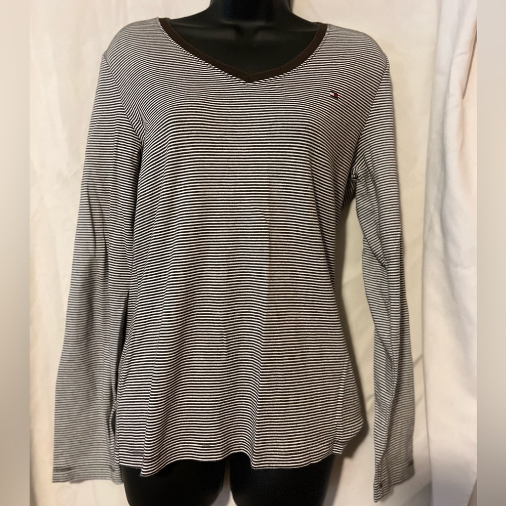 Tommy Hilfiger- Long Sleeve Tee, Large